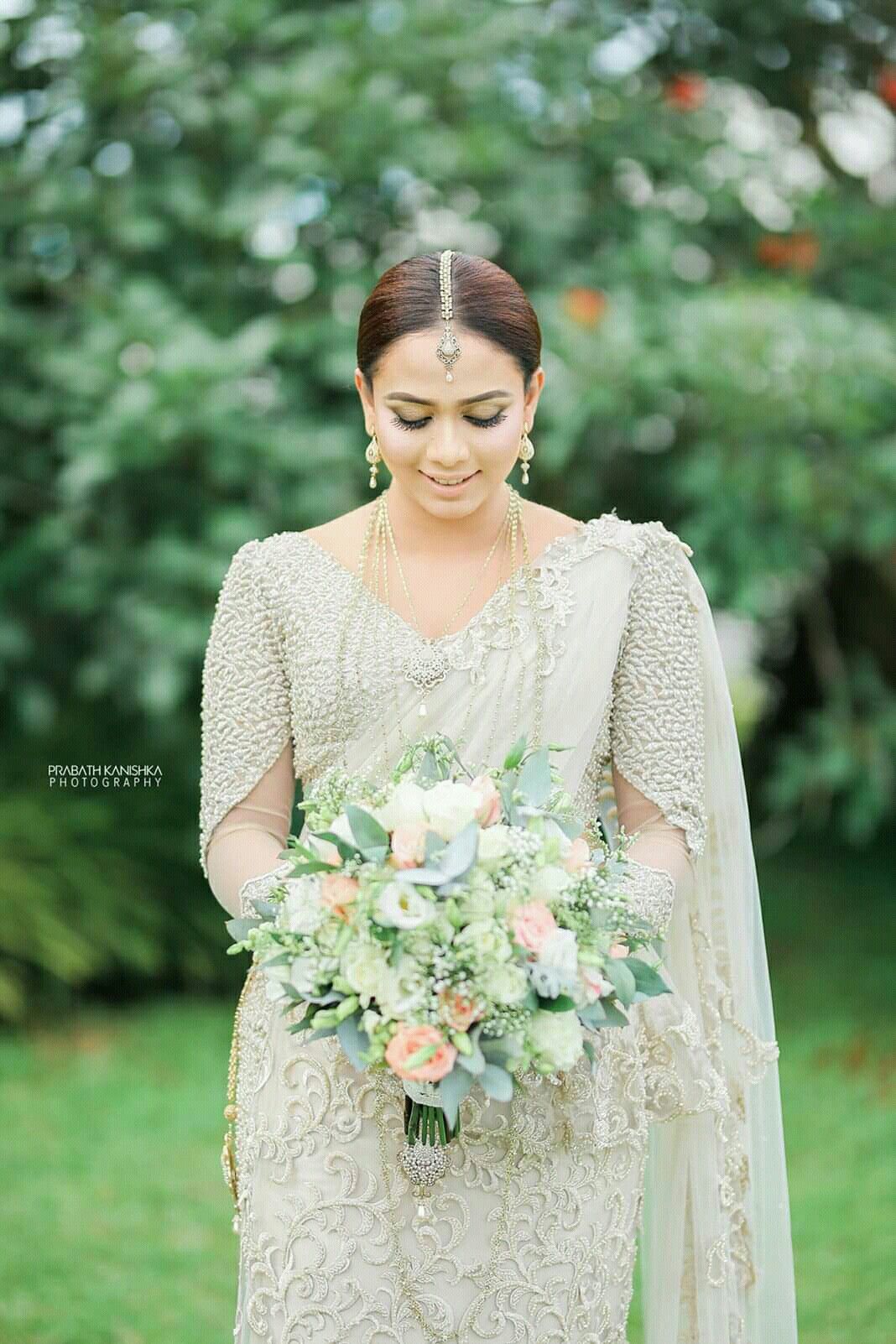 Modern Kandyan White saree